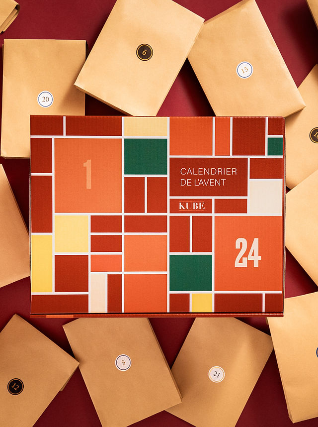 découvrez un calendrier de l'avent unique pour 2025, spécialement conçu pour les amateurs de cigares. chaque jour, savourez un nouveau cigare de qualité et offrez-vous une expérience élégante et raffinée tout au long du mois de décembre.