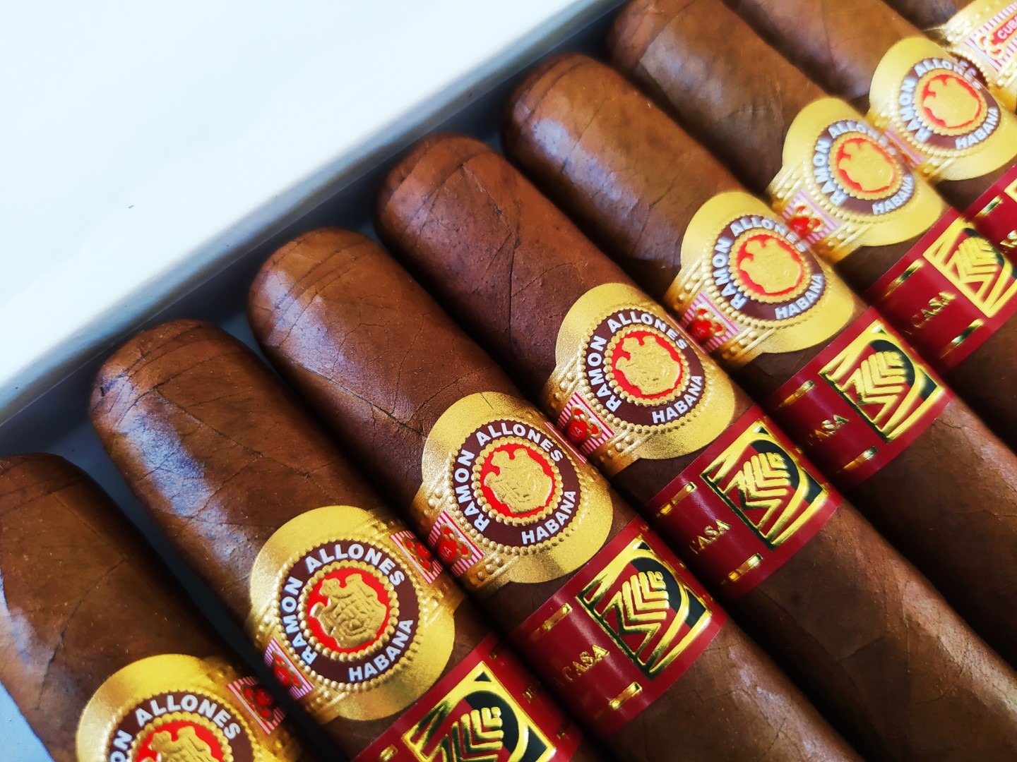 découvrez les meilleures méthodes pour conserver votre cigare humide en 2025, et profitez d'astuces efficaces pour maintenir la fraîcheur et la saveur de vos cigares toute l'année.