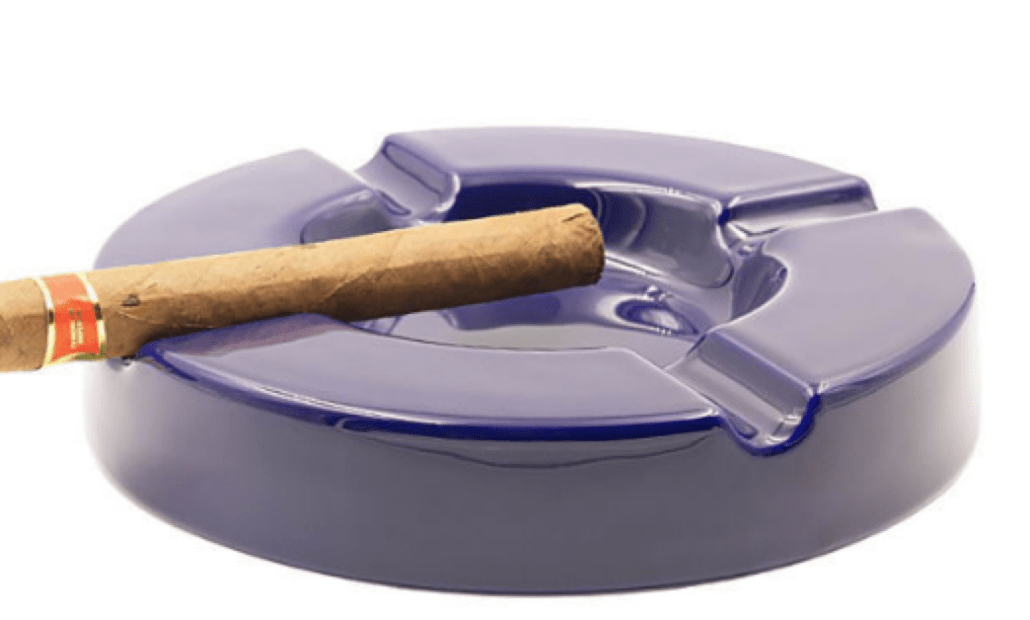 découvrez notre guide 2025 pour choisir le meilleur cendrier à cigare : comparatif des designs, matériaux et conseils d’experts pour sublimer vos moments de dégustation.