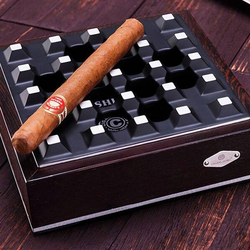 découvrez notre sélection de cendriers à cigares de luxe 2025, alliant élégance, sophistication et matériaux haut de gamme pour sublimer vos moments de dégustation.