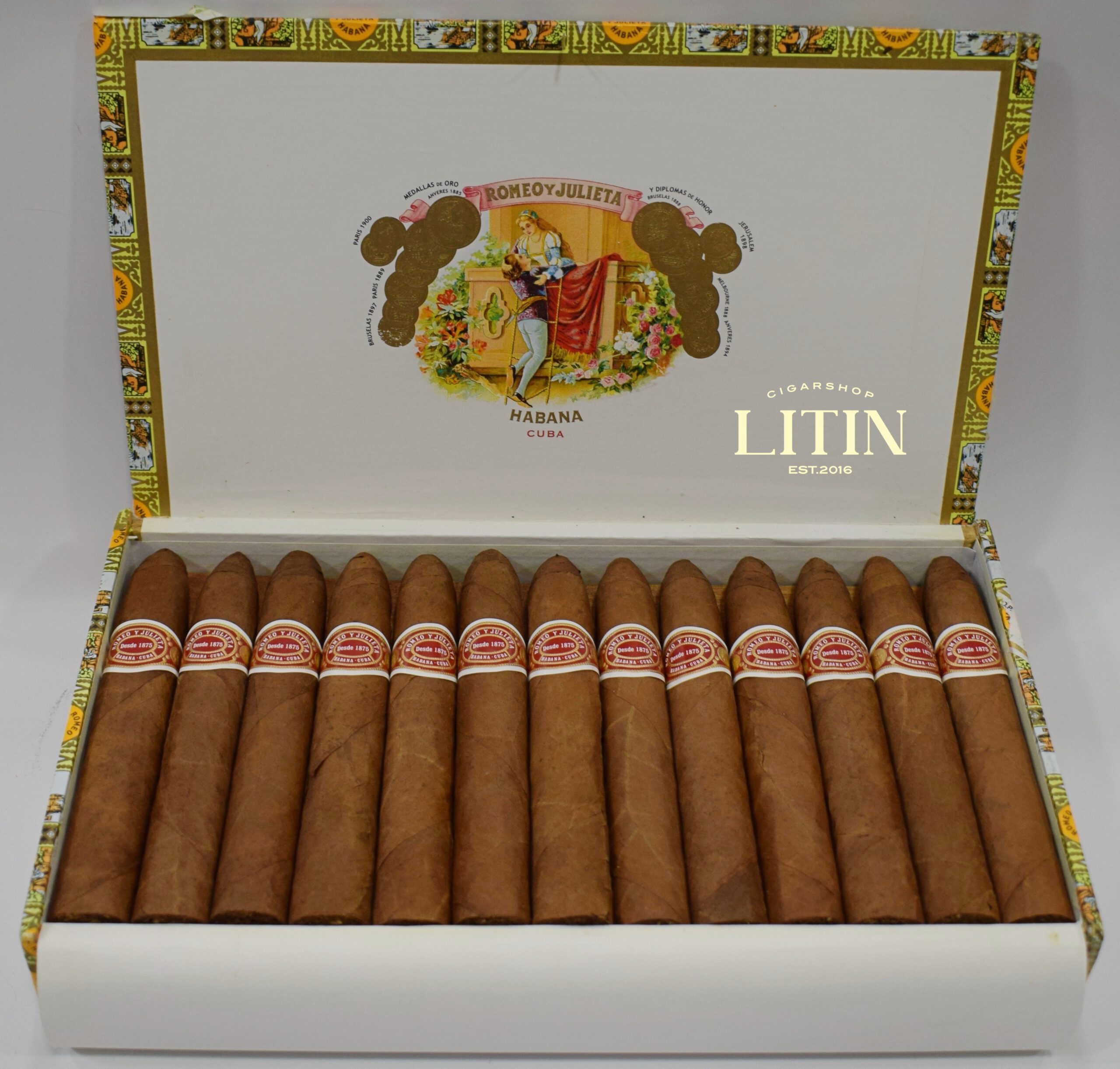 découvrez romeo y julieta belicosos, un cigare cubain de qualité supérieure alliant saveurs riches et arômes intenses pour une expérience de fumage unique.