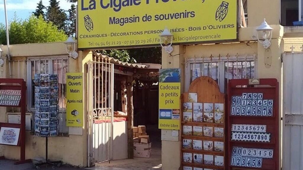 découvrez les meilleures boutiques de cigares à hyères pour une sélection variée de cigares de qualité, conseils d'experts et ambiance conviviale.