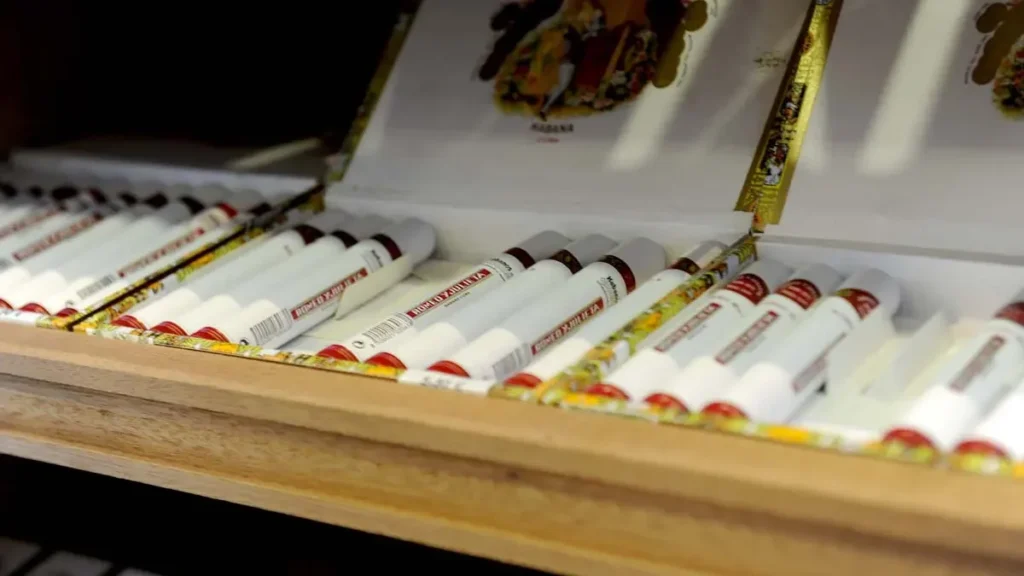découvrez notre sélection de cigares de qualité à cagnes-sur-mer, pour les amateurs de saveurs authentiques et raffinées. profitez d'une expérience unique.