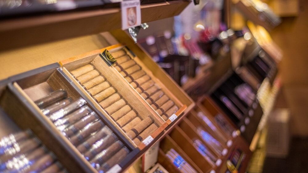 découvrez notre sélection de cigares à suresnes, pour amateurs et connaisseurs. profitez de conseils experts et d'une qualité exceptionnelle.