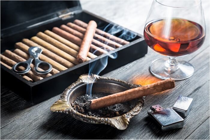 découvrez l'art de l'accord vins et cigares pour sublimer vos dégustations. conseils et combinaisons parfaites pour une expérience gustative unique.